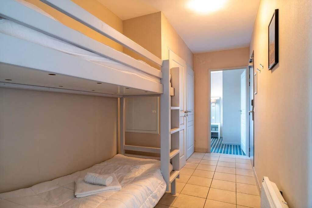 Chez Elisa - Dans Residence 4 Etoiles A קונקרנו מראה חיצוני תמונה